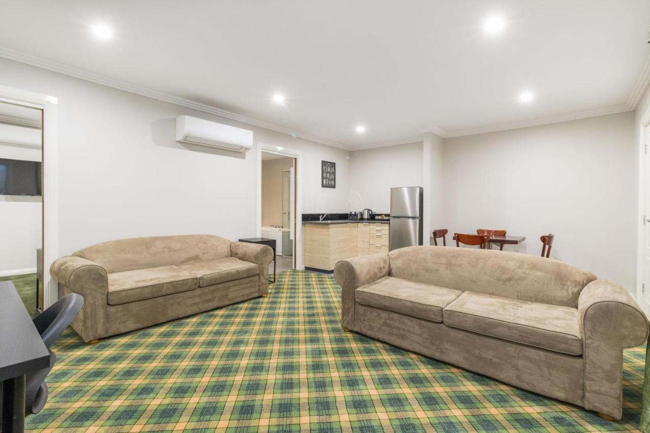 The Carrington - Bungendore